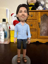 將圖片載入圖庫檢視器 Custom Bobbleheads Fully Body Customizable 1 Person  With Engraved Text
