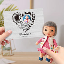 将图片加载到图库查看器，Custom Crochet Doll Gifts Handmade Mini Dolls Look alike Your Photo with Custom Memorial Card for Her
